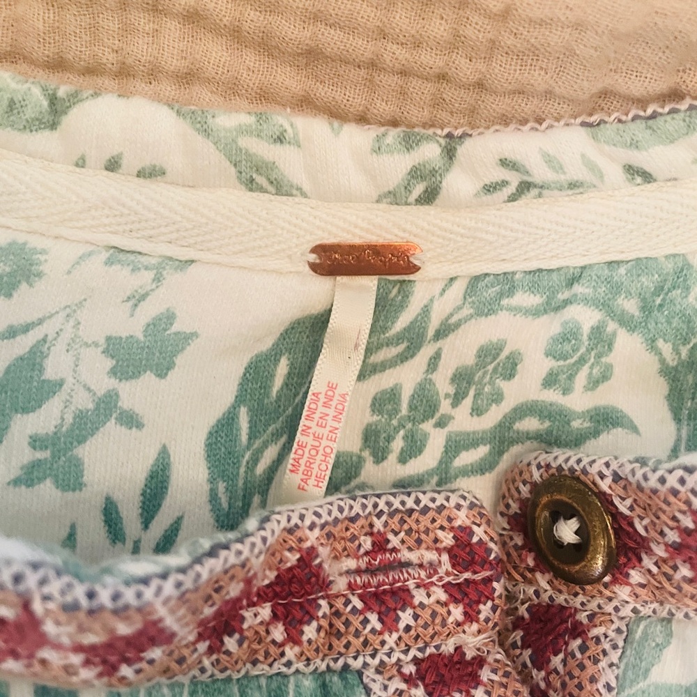FINAL PRICE REDUCTION NWOT Free People Drifter Jacket Sweatshirt. L. SO CUTE! 🥰 - Picture 6 of 9